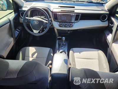 Zdjęcie 8 z 15 samochodu: 2015 TOYOTA RAV4 LE VIN:JTMZFREV0FJ059308 - miniatura