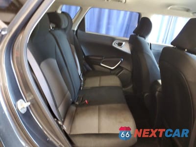 Zdjęcie 10 z 12 samochodu: 2021 KIA SOUL LX VIN:KNDJ23AU2M7742155 - miniatura