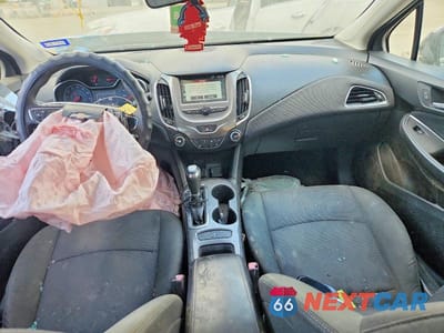 Zdjęcie 8 z 12 samochodu: 2018 CHEVROLET CRUZE LT VIN:1G1BE5SM3J7164187 - miniatura