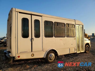 Czwarte zdjęcie samochodu z boku: 2016 FORD ECONOLINE E350 SUPER DUTY CUTAWAY VAN VIN:1FDEE3FLXGDC05396 - miniatura
