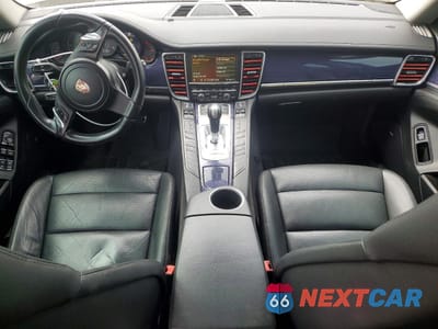 Zdjęcie 8 z 12 samochodu: 2011 PORSCHE PANAMERA 2 VIN:WP0AA2A77BL018702 - miniatura