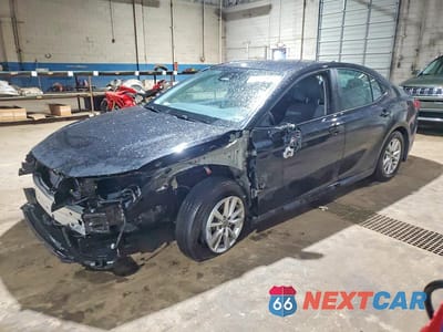 2025 TOYOTA CAMRY LE 4T1DAACK9SU504717 - główne zdjęcie licytacji z USA - miniatura
