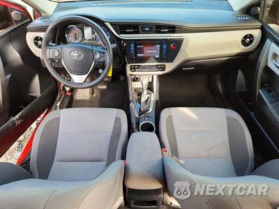 Zdjęcie 8 z 13 samochodu: 2018 TOYOTA COROLLA LE VIN:2T1BURHE8JC040044 - miniatura