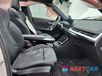 Zdjęcie 7 z 13 samochodu: 2025 BMW X1 XDRIVE28I VIN:WBX73EF06S5341700 - miniatura