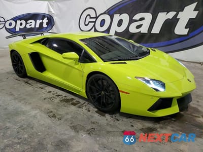 Czwarte zdjęcie samochodu z boku: 2014 LAMBORGHINI AVENTADOR VIN:ZHWCC1ZD7ELA02814 - miniatura