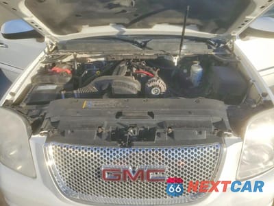 Zdjęcie 12 z 13 samochodu: 2008 GMC YUKON XL DENALI VIN:1GKFK66838J208095 - miniatura