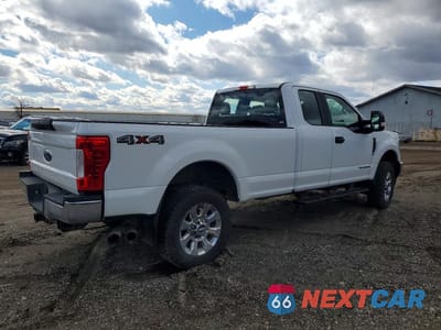 Trzecie zdjęcie samochodu z tyłu: 2019 FORD F250 SUPER DUTY VIN:1FT7X2BT6KEG68419 - miniatura