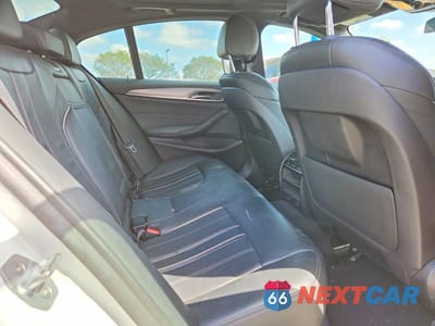 Zdjęcie 10 z 12 samochodu: 2019 BMW 540 I VIN:WBAJE5C56KWW32153 - miniatura