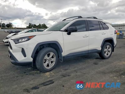 2021 TOYOTA RAV4 LE 2T3H1RFV0MW141918 - główne zdjęcie licytacji z USA - miniatura