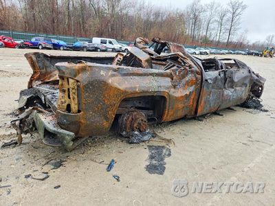 Trzecie zdjęcie samochodu z tyłu: 2017 GMC SIERRA K2500 SLT VIN:1GT22TEG2HZ310944 - miniatura