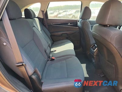 Zdjęcie 11 z 13 samochodu: 2019 KIA SORENTO LX VIN:5XYPG4A31KG453860 - miniatura