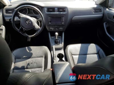 Zdjęcie 8 z 12 samochodu: 2015 VOLKSWAGEN JETTA SE VIN:3VWD07AJXFM254867 - miniatura