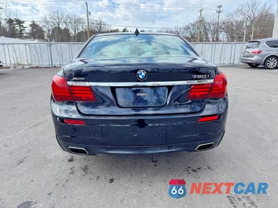 Zdjęcie 10 z 13 samochodu: 2014 BMW 750 XI VIN:WBAYB6C5XED224476 - miniatura
