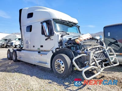 2024 VOLVO VN VNL - SEMI TRUCK 4V4NC9EJ0RN662118 - główne zdjęcie licytacji z USA - miniatura