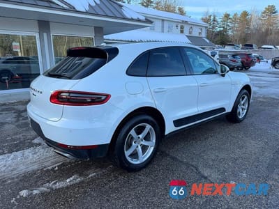 Czwarte zdjęcie samochodu z boku: 2017 PORSCHE MACAN VIN:WP1AA2A52HLB83627 - miniatura
