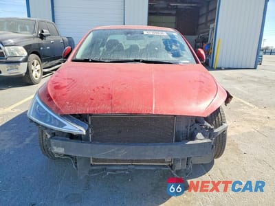 Piąte zdjęcie samochodu w środku: 2019 HYUNDAI ELANTRA SEL VIN:5NPD84LF1KH403833 - miniatura