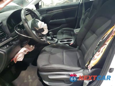 Zdjęcie 7 z 13 samochodu: 2018 HYUNDAI ELANTRA SEL VIN:5NPD84LF5JH301790 - miniatura