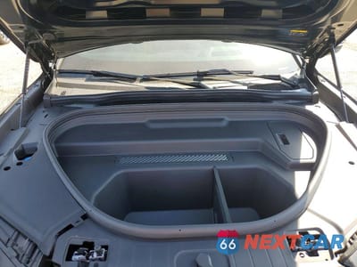 Zdjęcie 12 z 13 samochodu: 2025 AUDI Q6 E-TRON PREMIUM PLUS VIN:WA124BGF2SA018106 - miniatura