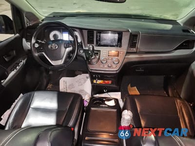 Zdjęcie 8 z 14 samochodu: 2015 TOYOTA SIENNA SPORT VIN:5TDXK3DC9FS597704 - miniatura