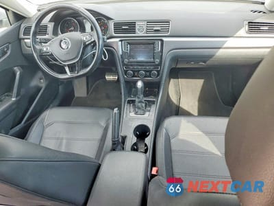 Zdjęcie 8 z 12 samochodu: 2017 VOLKSWAGEN PASSAT R-LINE VIN:1VWDT7A3XHC063818 - miniatura