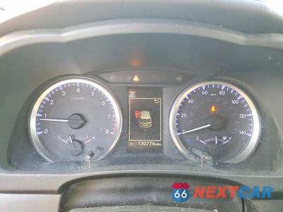 Zdjęcie 9 z 12 samochodu: 2019 TOYOTA HIGHLANDER LE VIN:5TDBZRFH4KS977478 - miniatura