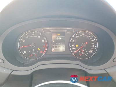 Zdjęcie 9 z 12 samochodu: 2017 AUDI Q3 PREMIUM VIN:WA1BCCFS2HR009858 - miniatura