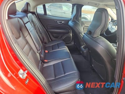 Zdjęcie 10 z 12 samochodu: 2019 VOLVO S60 T6 MOMENTUM VIN:7JRA22TK7KG017509 - miniatura