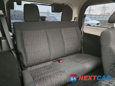 Zdjęcie 10 z 13 samochodu: 2012 JEEP WRANGLER RUBICON VIN:1C4BJWCG5CL188647 - miniatura