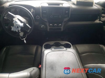 Zdjęcie 8 z 11 samochodu: 2021 RAM 2500 TRADESMAN VIN:3C6UR5CJ3MG523885 - miniatura