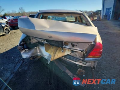 Zdjęcie 6 z 13 samochodu: 1998 FORD CROWN VICTORIA LX VIN:2FAFP74W9WX187901 - miniatura