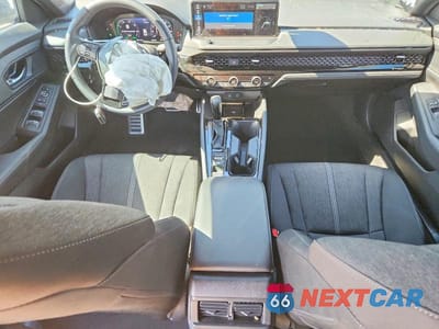 Zdjęcie 8 z 12 samochodu: 2025 HONDA ACCORD HYBRID SPORT VIN:1HGCY2F5XSA039553 - miniatura