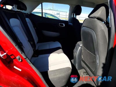 Zdjęcie 10 z 11 samochodu: 2021 HYUNDAI VENUE SEL VIN:KMHRC8A32MU075900 - miniatura