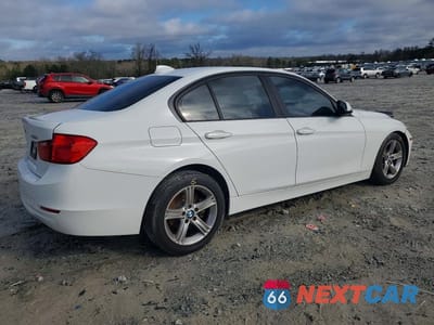 Trzecie zdjęcie samochodu z tyłu: 2013 BMW 320 I VIN:WBA3B1C55DK128682 - miniatura