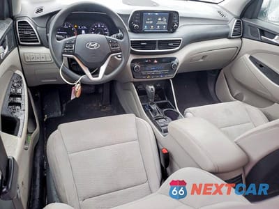 Zdjęcie 8 z 12 samochodu: 2019 HYUNDAI TUCSON SEL VIN:KM8J33AL1KU886925 - miniatura