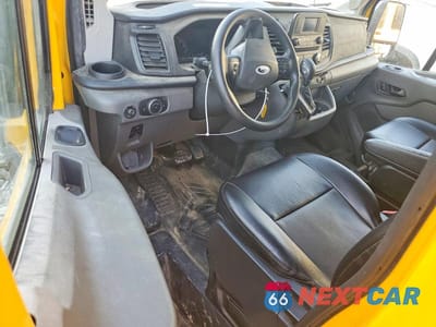 Zdjęcie 8 z 13 samochodu: 2021 FORD TRANSIT 250 DELIVERY VAN VIN:1FTBR1X83MKA26392 - miniatura