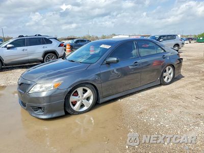 2011 TOYOTA CAMRY SE 4T1BF3EK3BU195294 - główne zdjęcie licytacji z USA - miniatura