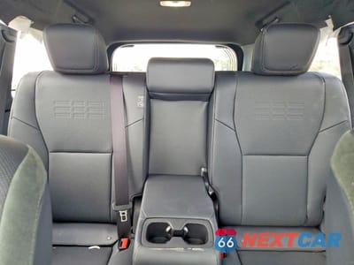 Zdjęcie 10 z 12 samochodu: 2025 LEXUS GX 550 OVERTRAIL VIN:JTJTBCDX3S5066707 - miniatura