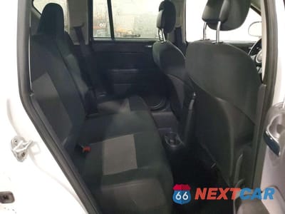 Zdjęcie 11 z 13 samochodu: 2011 JEEP COMPASS VIN:1J4NF1FB3BD263818 - miniatura