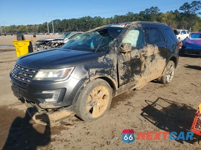 2017 FORD EXPLORER XLT 1FM5K7D8XHGA97408 - główne zdjęcie licytacji z USA - miniatura
