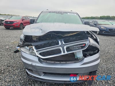 Piąte zdjęcie samochodu w środku: 2017 DODGE JOURNEY SE VIN:3C4PDCAB4HT524447 - miniatura