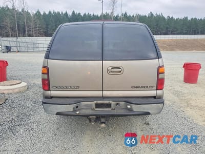 Zdjęcie 6 z 13 samochodu: 2001 CHEVROLET SUBURBAN K1500 VIN:1GNFK16T71J228141 - miniatura