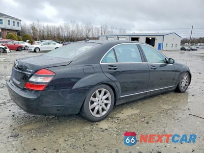 Trzecie zdjęcie samochodu z tyłu: 2008 MERCEDES-BENZ S 550 4MATIC VIN:WDDNG86X48A205143 - miniatura