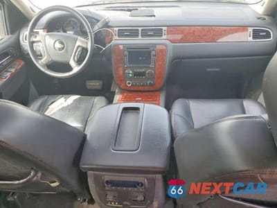 Zdjęcie 8 z 11 samochodu: 2011 CHEVROLET AVALANCHE LTZ VIN:3GNTKGE35BG131482 - miniatura