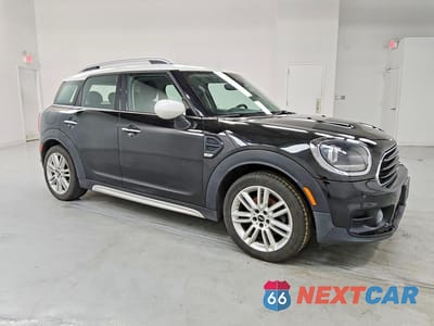 Czwarte zdjęcie samochodu z boku: 2020 MINI COOPER COUNTRYMAN ALL4 VIN:WMZYW5C03L3L16831 - miniatura
