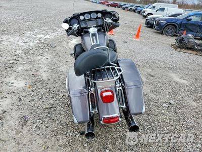 Czwarte zdjęcie samochodu z boku: 2014 HARLEY-DAVIDSON FLHTK ELECTRA GLIDE ULTRA LIMITED VIN:1HD1KEL19EB620209 - miniatura