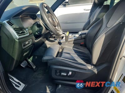 Zdjęcie 7 z 14 samochodu: 2019 BMW X5 XDRIVE40I VIN:5UXCR6C52KLK81862 - miniatura