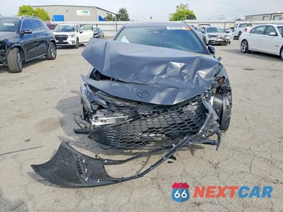 Piąte zdjęcie samochodu w środku: 2026 TOYOTA CAMRY SE VIN:4T1DBADKXTU046750 - miniatura