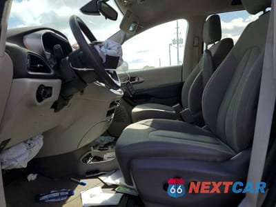 Zdjęcie 7 z 12 samochodu: 2017 CHRYSLER PACIFICA LX VIN:2C4RC1CG0HR770679 - miniatura