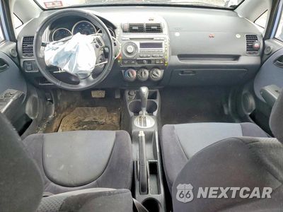 Zdjęcie 8 z 11 samochodu: 2008 HONDA FIT SPORT VIN:JHMGD38678S030527 - miniatura