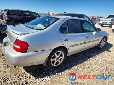 Trzecie zdjęcie samochodu z tyłu: 2000 NISSAN ALTIMA XE VIN:1N4DL01D4YC245376 - miniatura